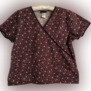 Cherokee scrub top
